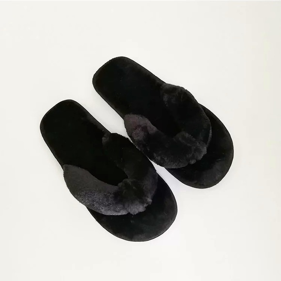 Shoes - Fur Thong Slippers